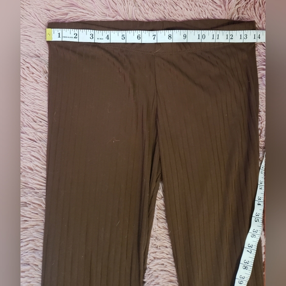 Bundle of 2 Flair Pants - Picture 4 of 9